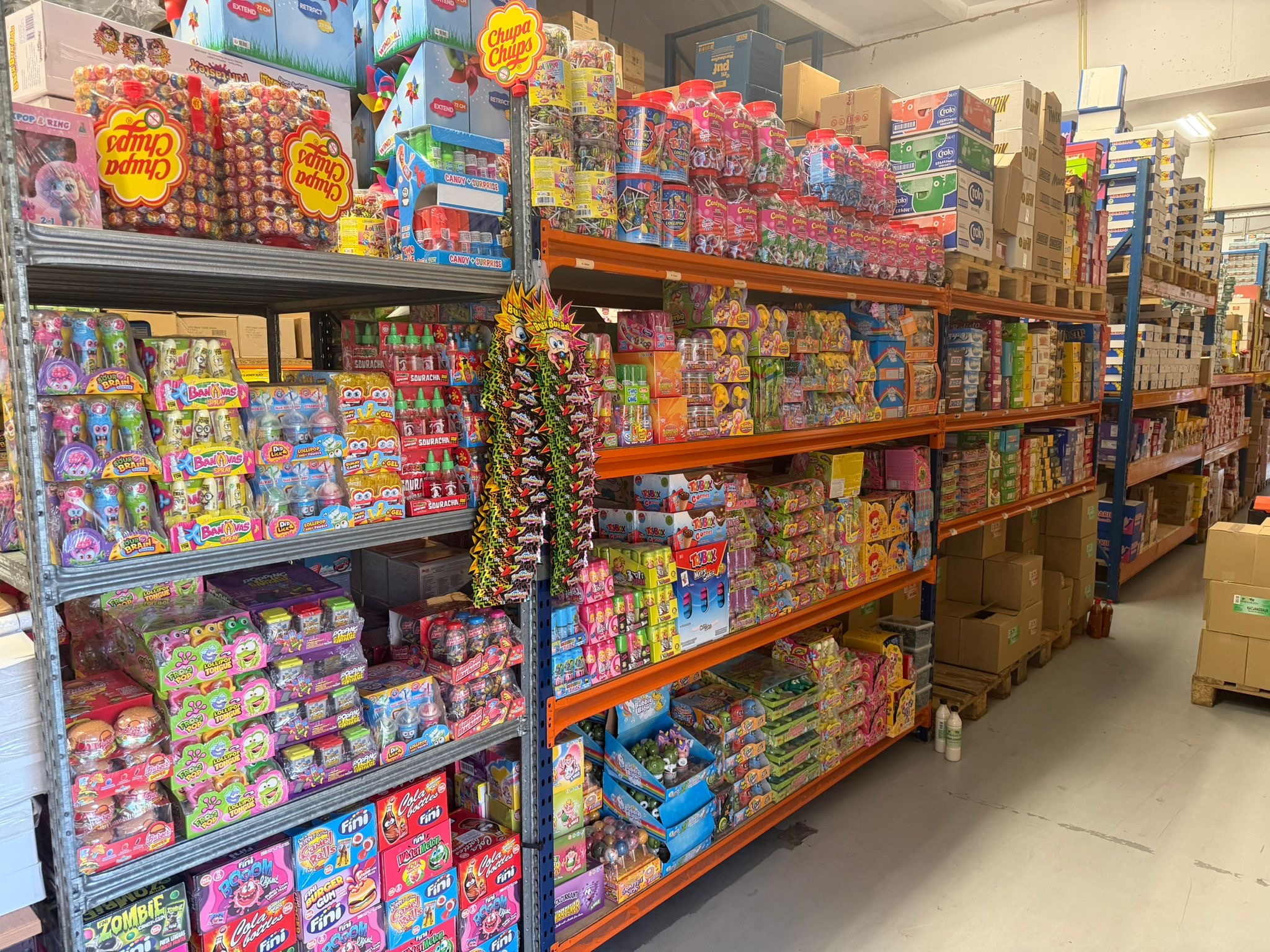 Snoepassortiment in de groothandel van IG Impex